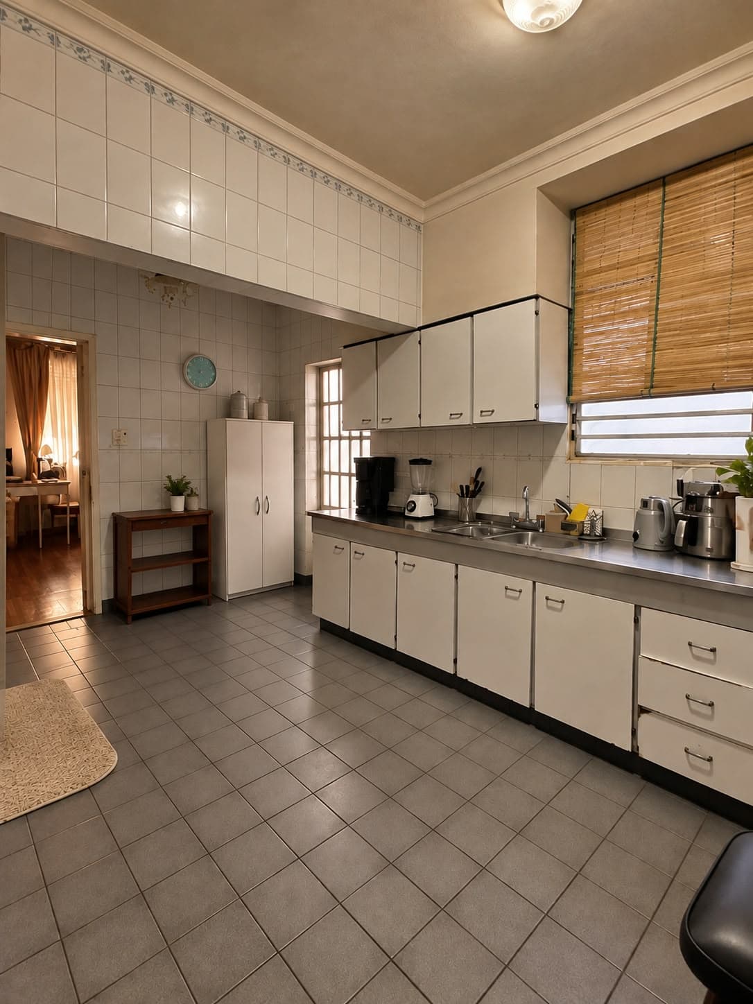 Residencia de Estilo en Ubicación Estratégica: Ideal Vivienda o Institución - foto 4
