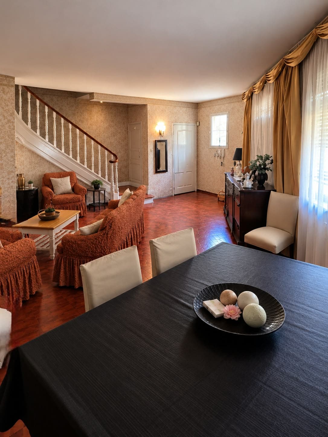 Residencia de Estilo en Ubicación Estratégica: Ideal Vivienda o Institución - foto 14